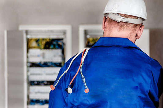 electrician 1080586 1280